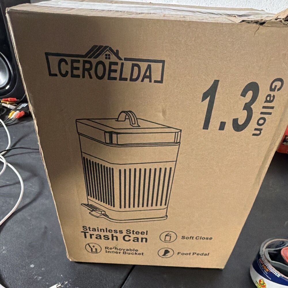 CEROELDA 1.3 Gal Stainless Steel Trash Can Soft Close Foot Pedal, Inner Bucket